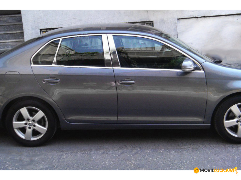    Volkswagen Jetta 2006-2011 . (6440405)