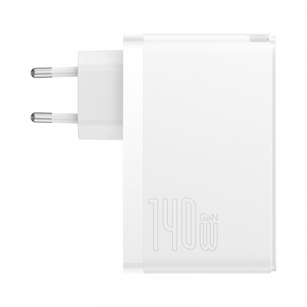    Baseus GaN5 Pro 3 , USB + Type-C 140W  +  Baseus Superior Type-C to Type-C 240W(48V/5A)  (CCGP100202)