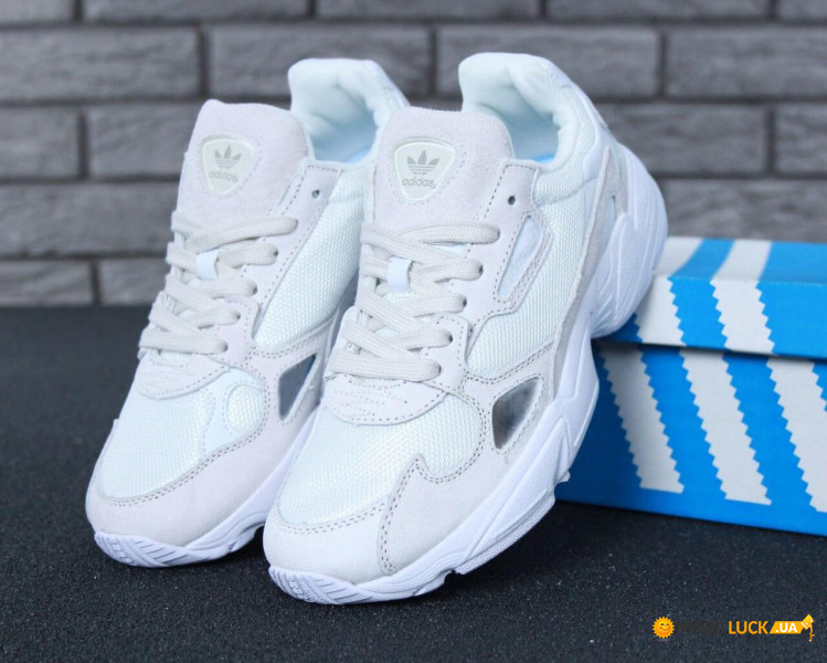   Adidas Falcon White Suede (  ) 37