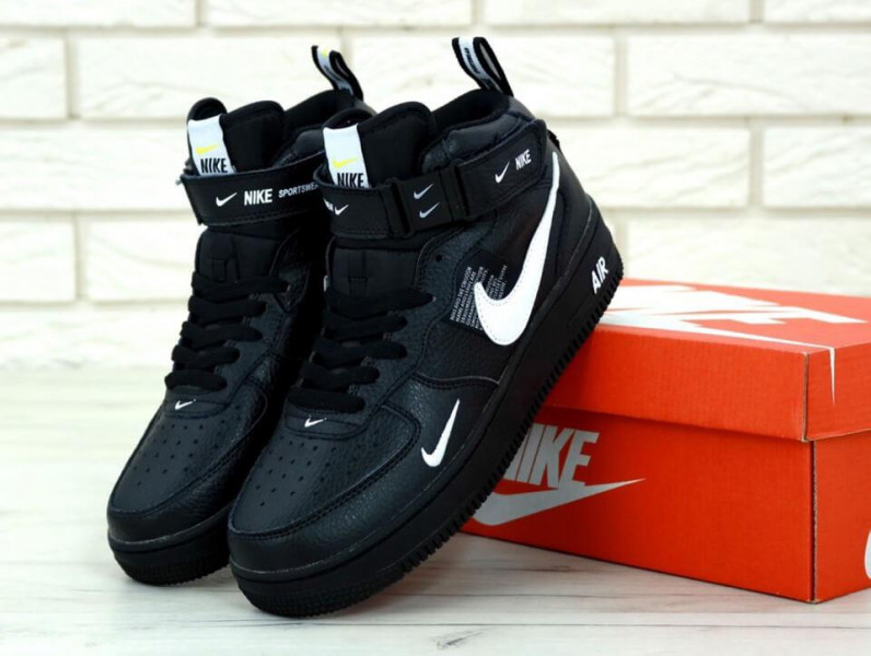    Nike Air Force 1 Mid 07 LV8 Utility Pack 40