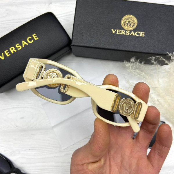   Versace 4361   