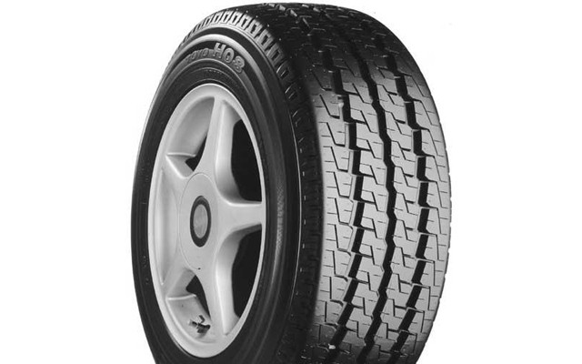  Toyo H08 195/70 R15C 104/102S