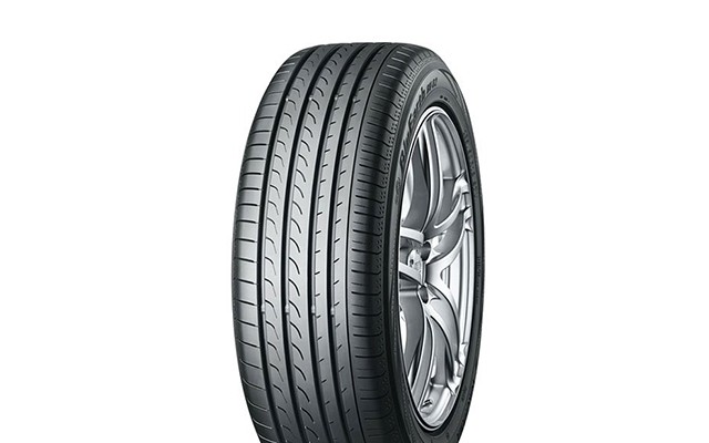 Yokohama BluEarth RV02 225/55 R18 98V