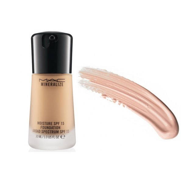   MAC Mineralize SPF 15 NC 15