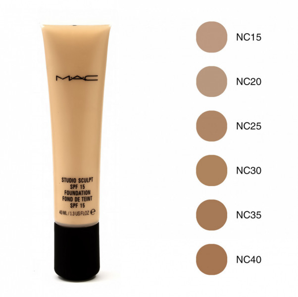   MAC Studio Sculpt SPF 15 Foundation 40