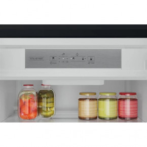  Hotpoint-Ariston HAC20T321 9