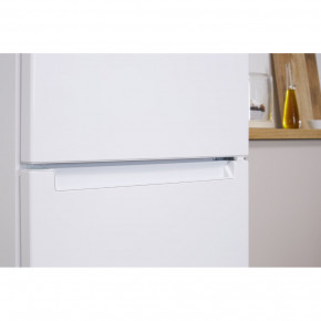  Indesit DF4201W 5