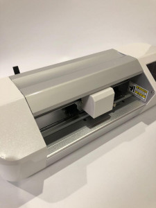      Plotter (KT-PGP)