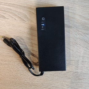      Mini UPS V1203W (12V) 8000mAh 5