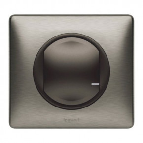    Legrand Celiane with NETATMO. 5-300 .  (064891)