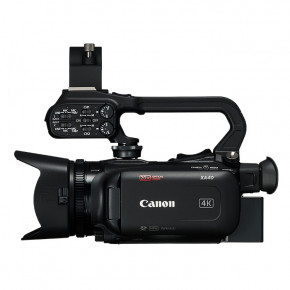  Canon XA40 3