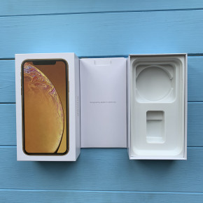  Apple iPhone XR Yellow