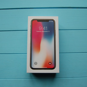  Apple iPhone X Black