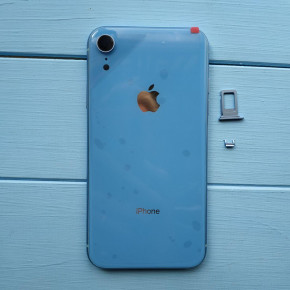  Apple iPhone XR Blue