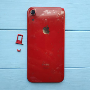  Apple iPhone XR Red 4