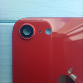    Apple iPhone 8 Red 3