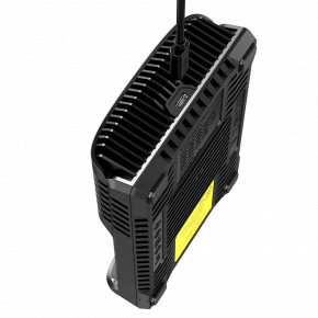   Nitecore UM4, 4 , Ni-Mh/Li-Ion/IMR/LiFePO4 (3.6-4.35V), USB QC2.0, LCD, Box 4