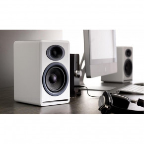   Audioengine P4 White 5