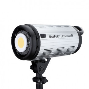    NiceFoto LED-2000B II 4