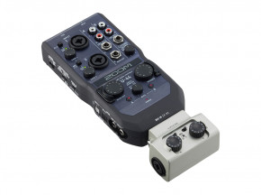  Zoom U-44 USB  5