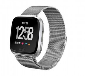      Fitbit Versa - Silver 8