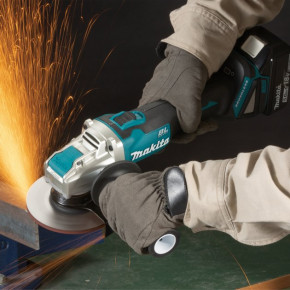    Makita DGA521ZX1 3