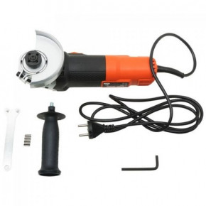   Black & Decker 820 (G720-RU)