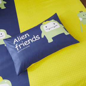    Alien friends () Berni  / (53176) 12