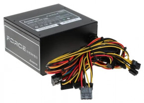   Chieftec 750W CPS-750S 5