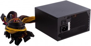   FSP 700W (ATX-700PNR PRO) 3