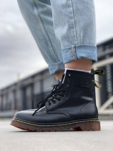  Dr. Martens   (  Dr. Martens   )  43