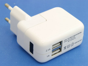   HQ-Tech Apple style USB 5V/2.1A+1A AC220V  4