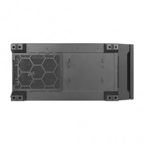  Antec P10 FLUX (0-761345-80100-3) 25