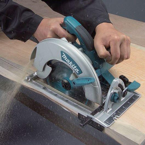   Makita HS 7601