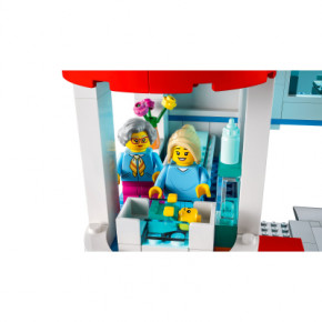  Lego City  (60330) 8