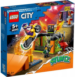  Lego City   (60293)