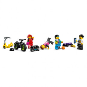  Lego Friends   (60364) 10