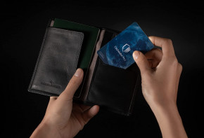   CoolBitX CoolWallet Pro 3