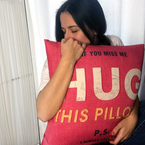    3030  If you miss me hug this pillow 3P_19L015 4