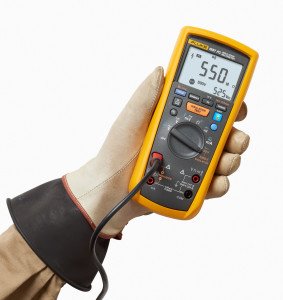 - Fluke 1587FC 3