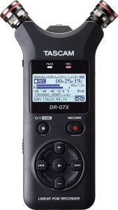  Tascam DR-07X 3