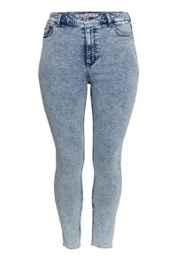  Slim Ankle Jeans
 H&M
 50
 
 (0557661001)