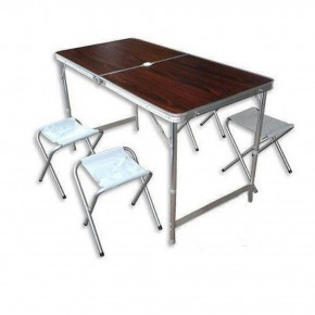      Folding table 