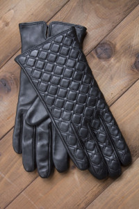 Ƴ    Shust Gloves 940s2