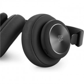  Bang Olufsen BeoPlay H4 Black 3