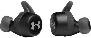  JBL Under Armour Streak Black 6