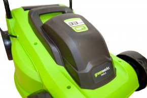   Greenworks GLM1232 10