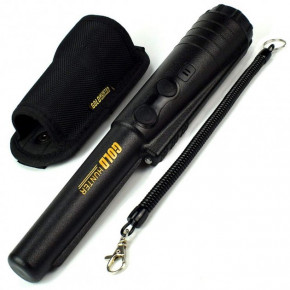   Gold Hunter Basic Black.   . 3