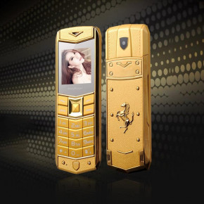   H-Mobile A8 (Mafam A8) gold. Vertu design