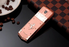   H-Mobile A8 (Mafam A8) pink. Vertu design 